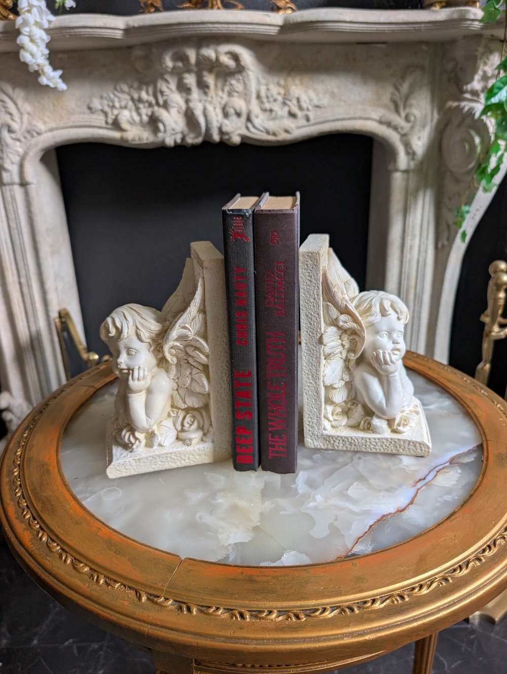 Vintage Set of 2,  Ivory Chalkware Cherub book ends decor, 7"
